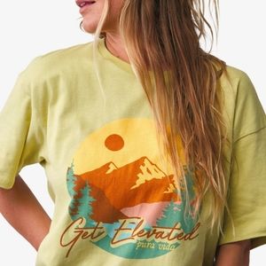Pura Vida | NWT Get Elevated Short Sleeve Crew Tee Pistachio Salad Large